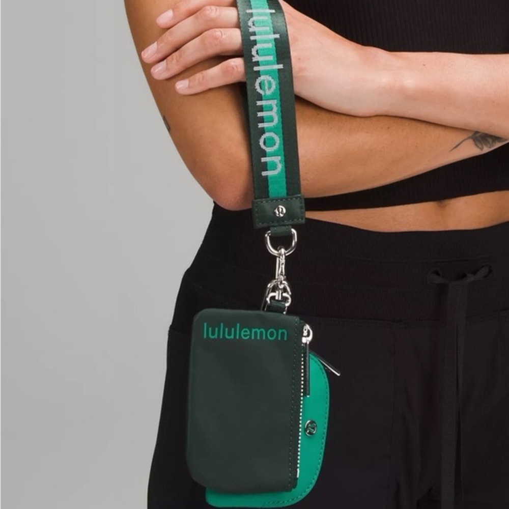 Lululemon Dual Pouch Wristlet